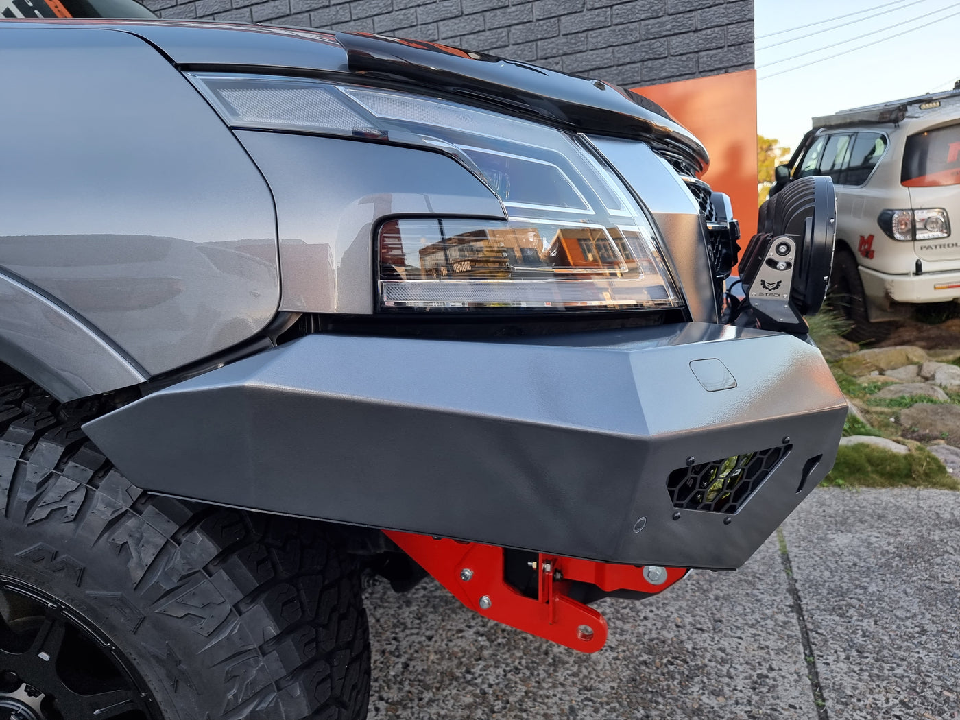 Offroad Animal - Bullbar - Cobra Suits Nissan Y62 Patrol 2019+