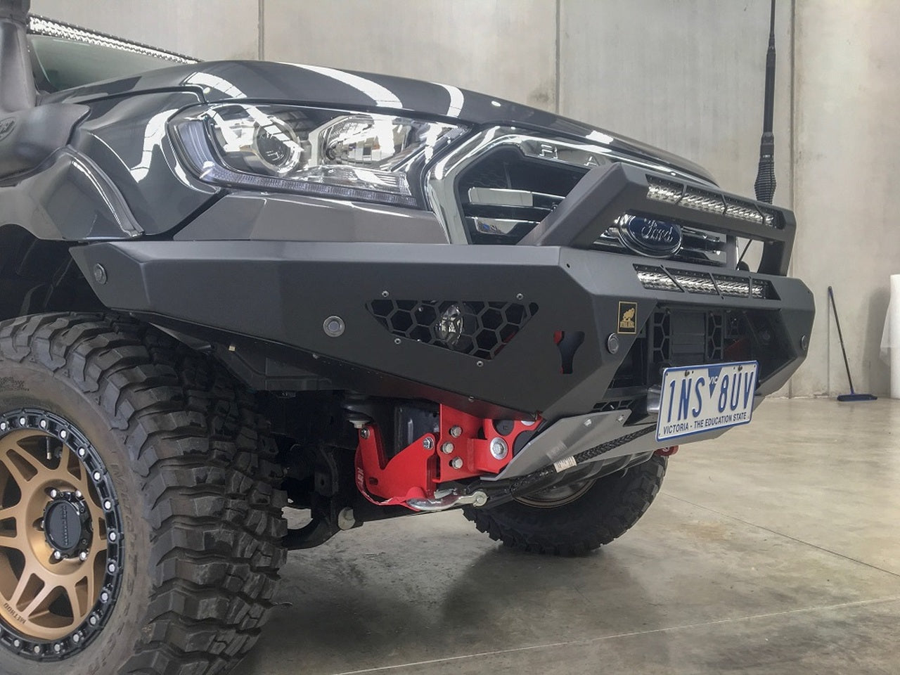 OFFROAD ANIMAL - Predator Bar - To suit FORD Everest - MORE 4x4